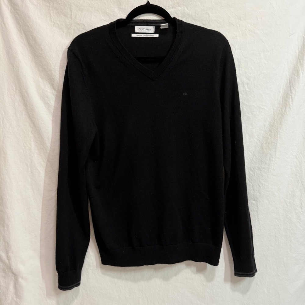 Calvin Klein Mens V Neck Sweater European Yarn Black Knit Top Small